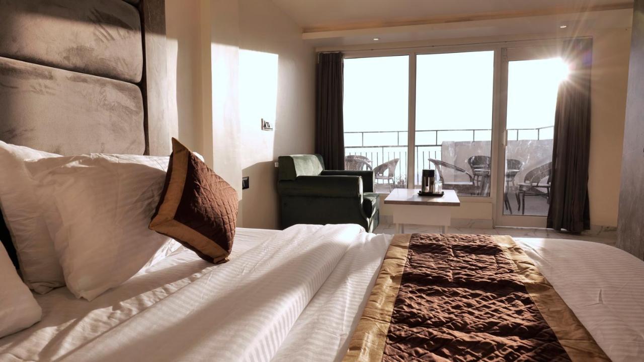 מוסורי Hotel Brite Star מראה חיצוני תמונה