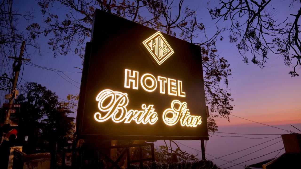 מוסורי Hotel Brite Star מראה חיצוני תמונה
