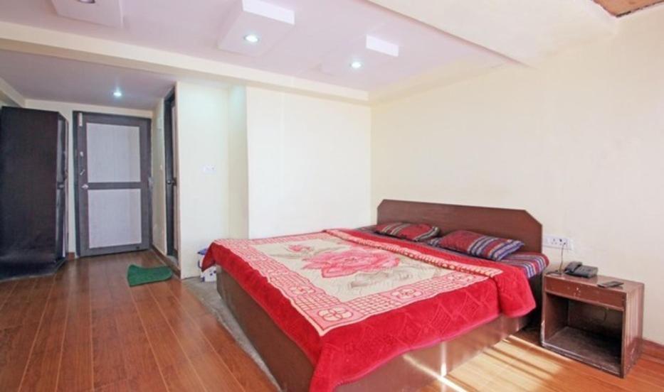 מוסורי Hotel Brite Star מראה חיצוני תמונה